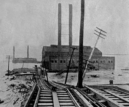 Armour Pumping Station, Metropolitan Power House in Distance
