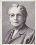 Mrs. J. B. Dowd, proprietress of the Green Parrot Inn, Kansas City, Missouri