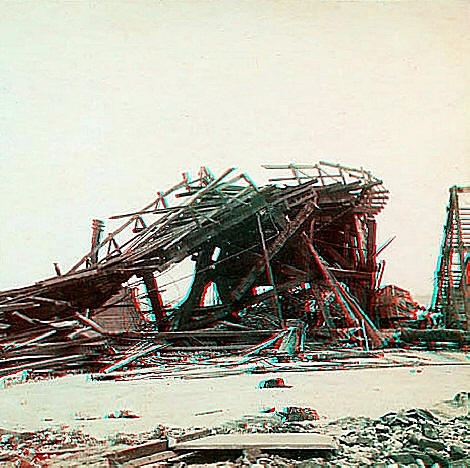 Elevated railroad structure, west side of river.